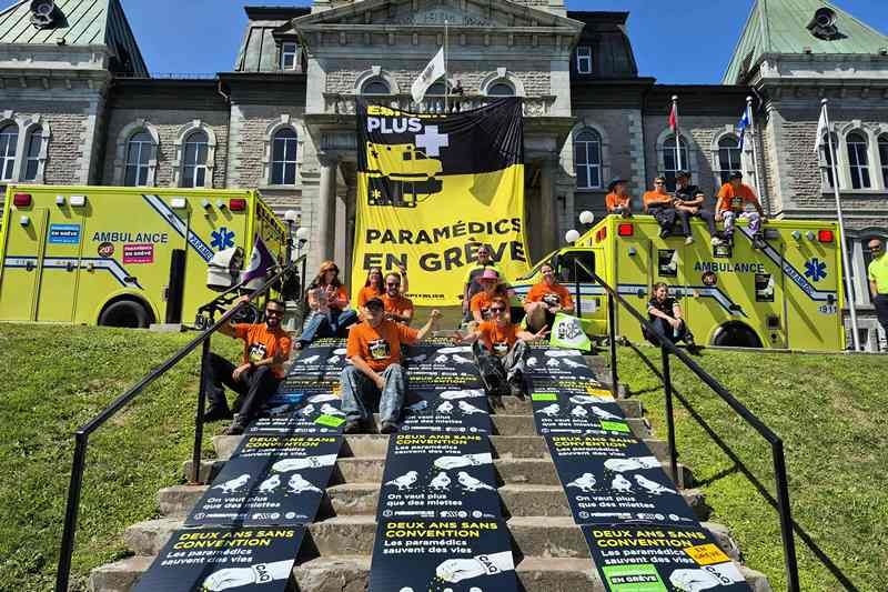 Les paramédics de l’Estrie intensifient leurs moyens de pression